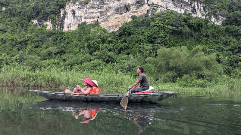 Tam Coc Cycling & Rowing Journey (3)
